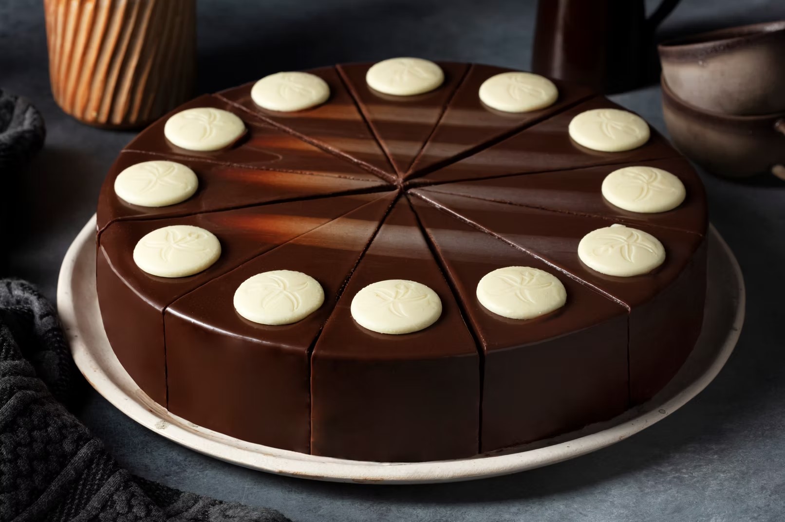 Rella Devils Fudge Cake